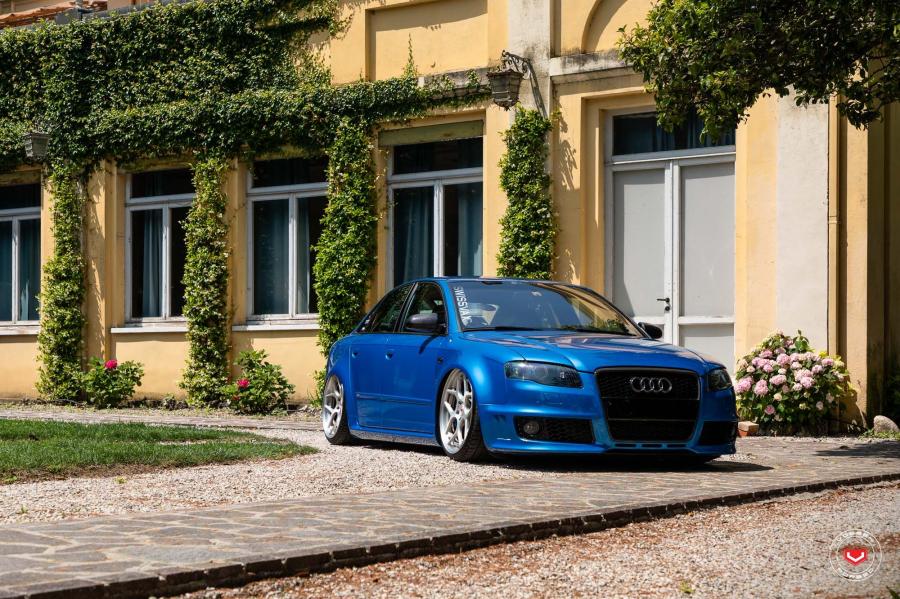  Audi RS4 Sedan on Vossen Wheels (CG-205) 2018 года  (фото 82 из 82)